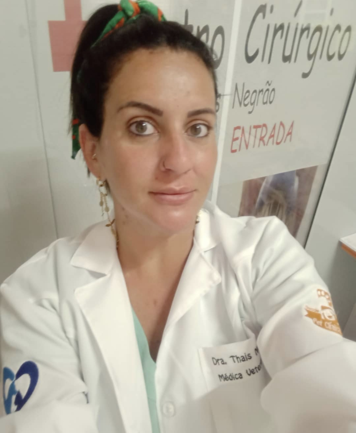 Dra. Thais Negrão, médica veterinária e fundadora da Pet Clínica Amigo Fiel